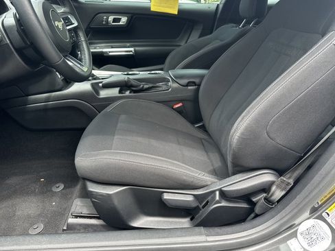 Used 2020 Ford Mustang Coupe RWD image 10