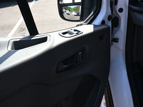 Used 2024 Ford Transit 250 Low Roof w/ Exterior Upgrade Package RWD image 7