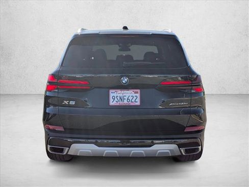 Used 2025 BMW X5 xDrive50e w/ Parking Assistance Package image 7