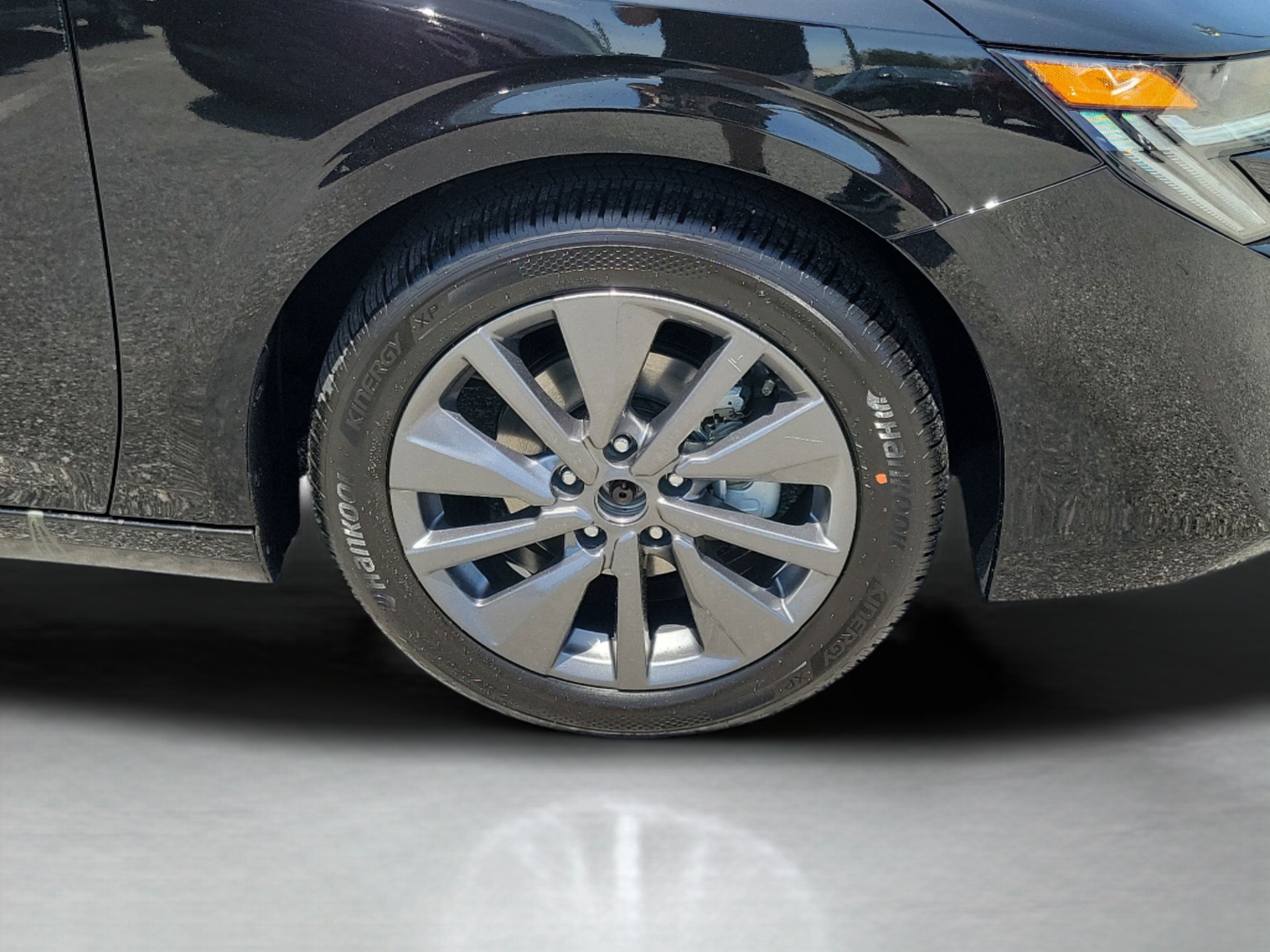 Used 2026 Nissan Sentra SL w/ Floor Mat Package FWD image 30