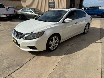 Used 2017 Nissan Altima 3.5 SL