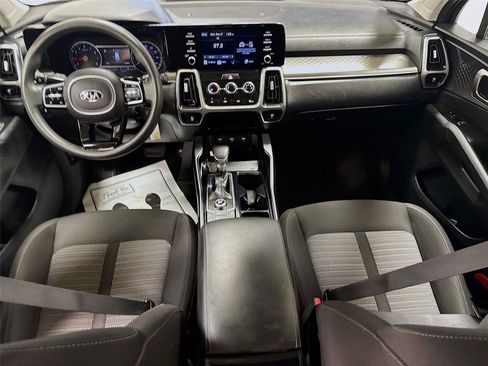 Used 2021 Kia Sorento LX FWD image 20