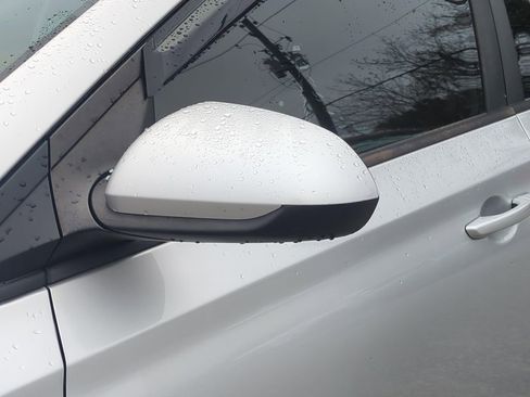 Used 2020 Hyundai Accent SE image 11