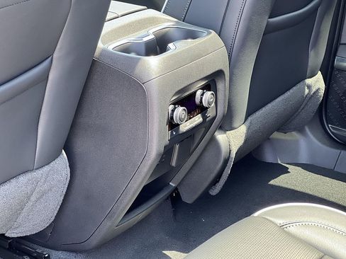 New 2026 Buick Enclave Avenir w/ Super Cruise Package FWD image 29