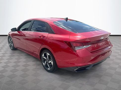 Used 2022 Hyundai Elantra Limited FWD image 8