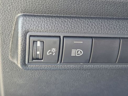 Used 2024 Toyota Corolla LE FWD image 24