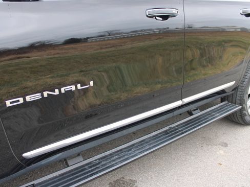 Used 2021 GMC Yukon Denali image 35