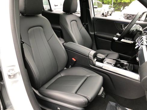 New 2023 Mercedes-Benz EQB 300 4MATIC image 31