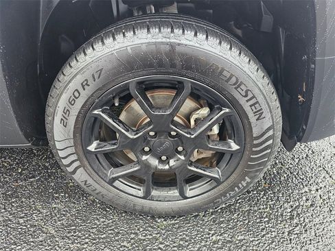 Used 2019 Jeep Renegade Altitude w/ Quick Order Package 2XM image 9