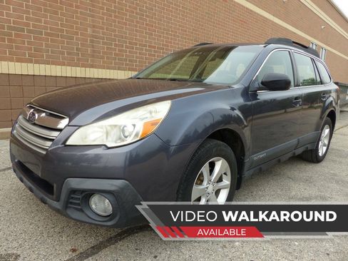 Used 2014 Subaru Outback 2.5i w/ Popular Package #1A AWD/4WD image 1