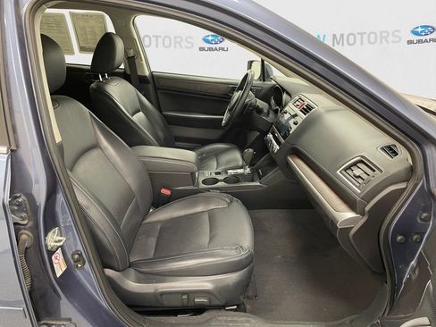 Used 2017 Subaru Outback 3.6R Limited AWD/4WD image 13