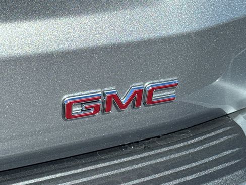 New 2026 GMC Yukon XL Denali w/ Denali Reserve Package image 14
