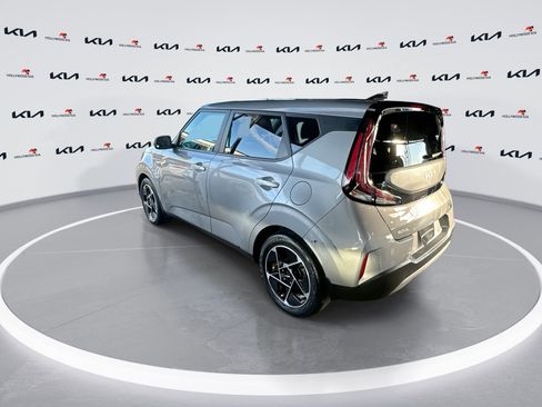Certified 2023 Kia Soul EX image 6
