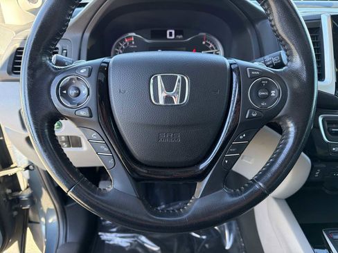Used 2017 Honda Pilot Touring image 25