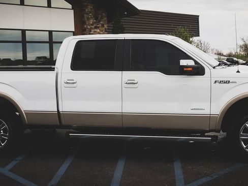 Used 2012 Ford F150 Lariat w/ Lariat Chrome Pkg image 28