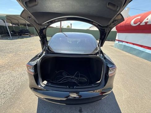 Used 2018 Tesla Model 3 RWD image 14