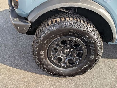 Used 2022 Ford Bronco Wildtrak image 10