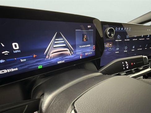 Used 2026 Chevrolet Equinox EV LT image 20