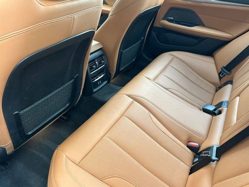 Used 2023 BMW i4 eDrive35 w/ Premium Package image 12