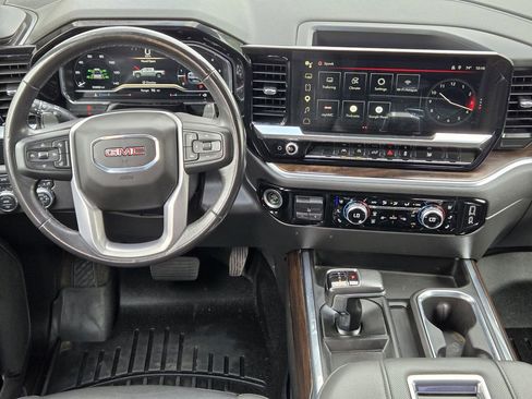 Used 2022 GMC Sierra 1500 SLT image 25