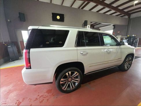 Used 2018 GMC Yukon Denali w/ Denali Ultimate Package AWD/4WD image 2
