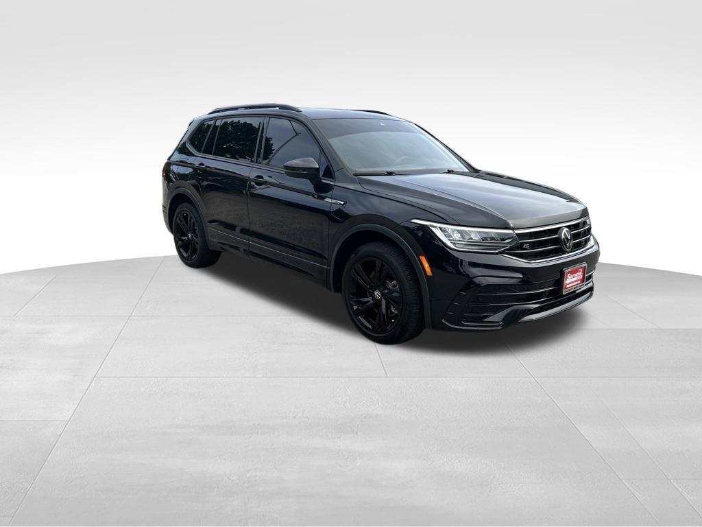 Used 2023 Volkswagen Tiguan SE R-Line FWD image 7