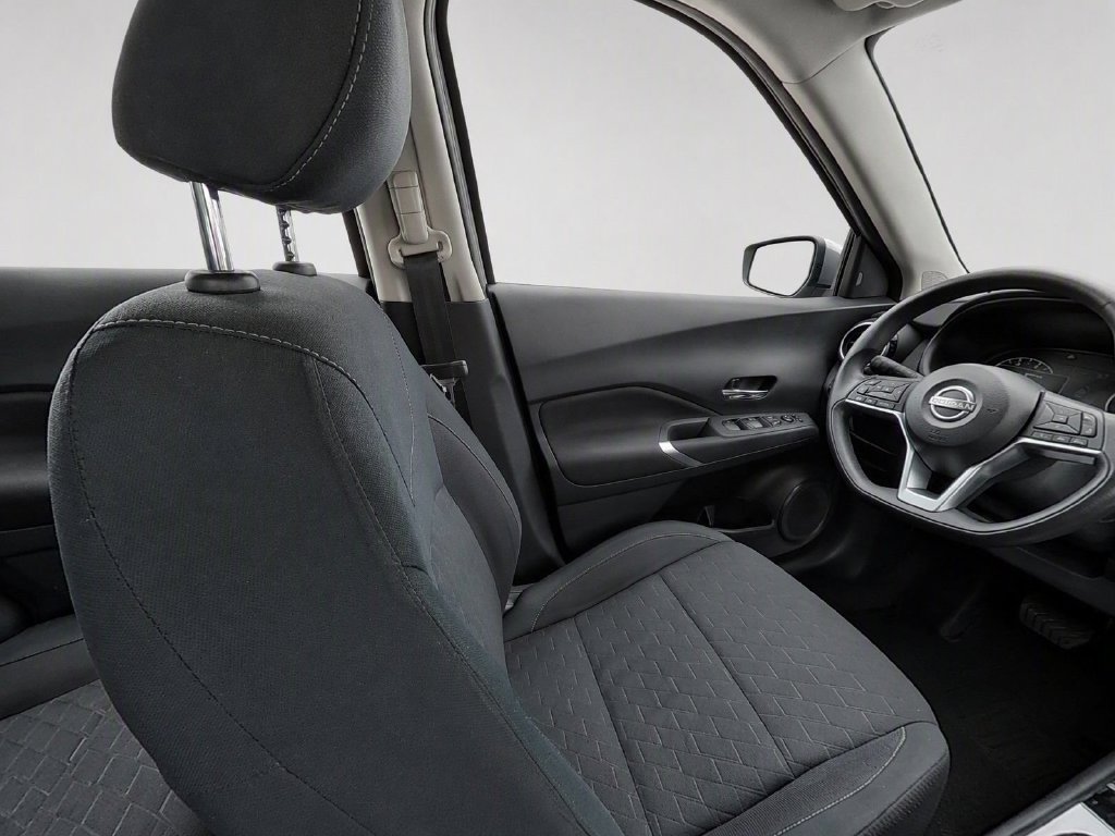 Used 2024 Nissan Kicks SV FWD image 12