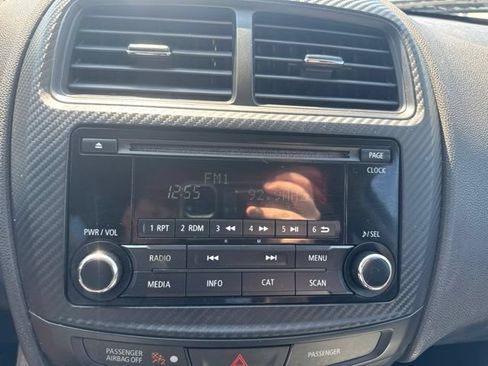 Used 2017 Mitsubishi Outlander Sport LE FWD image 16