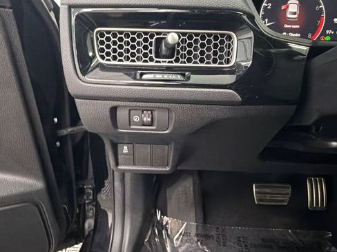 Used 2025 Honda Civic Sport image 29