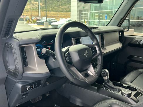 Used 2025 Ford Bronco Outer Banks AWD/4WD image 28
