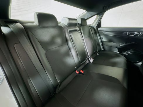 Used 2025 Honda Civic Sport image 26