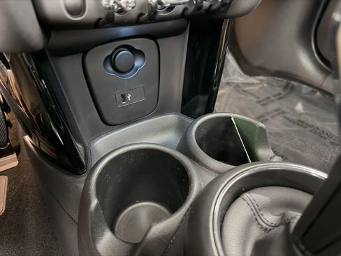 Certified 2024 MINI Cooper S FWD image 21