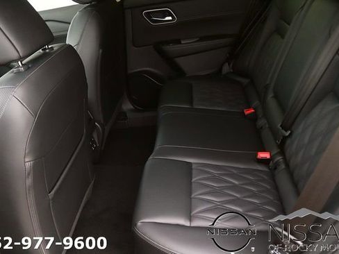 New 2026 Nissan Rogue Platinum AWD/4WD image 13
