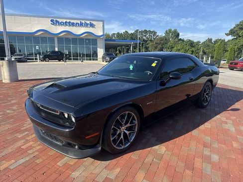 Used 2019 Dodge Challenger R/T w/ Plus Package RWD image 1