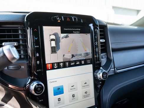 Used 2024 RAM 2500 Limited image 39