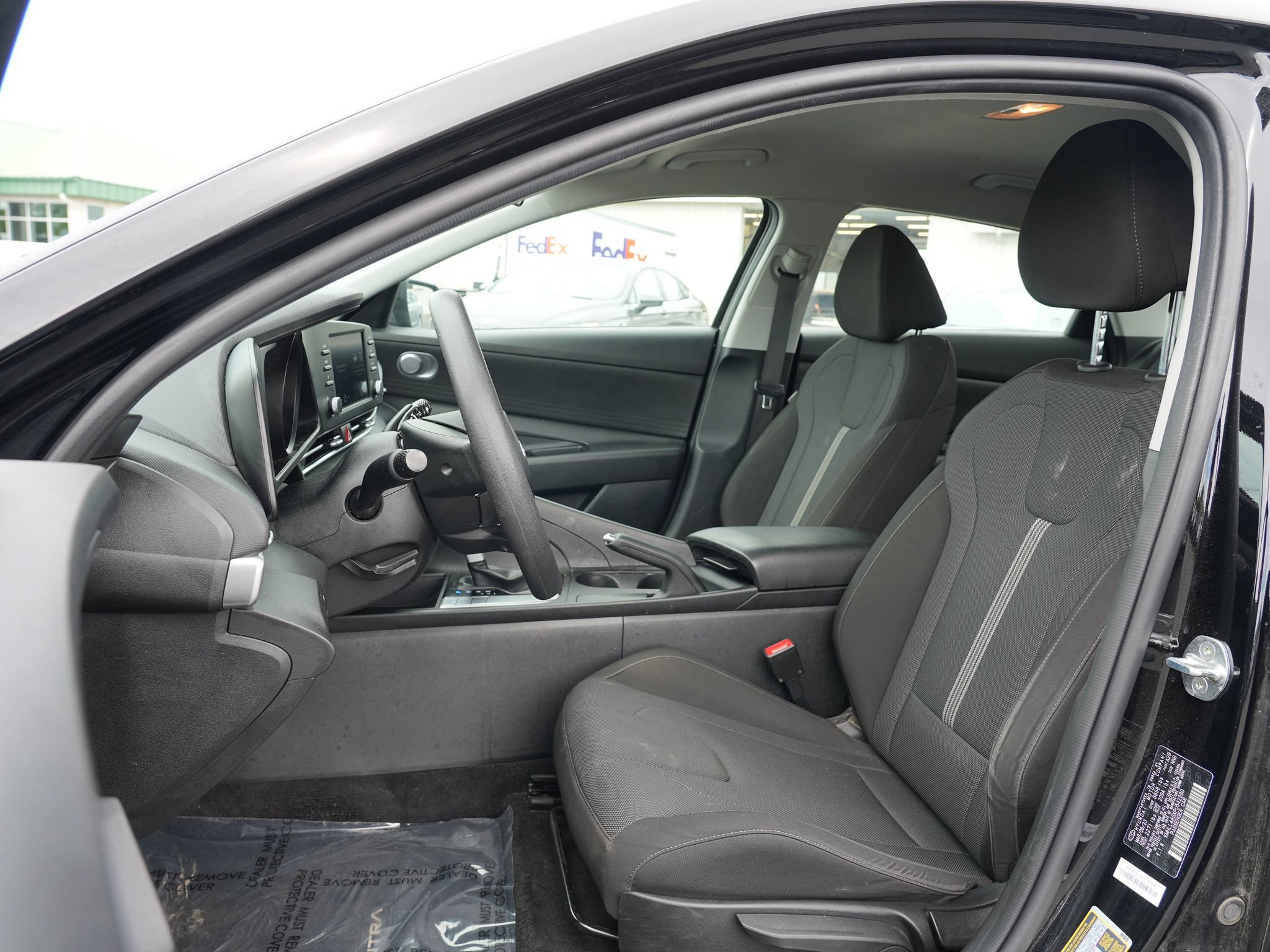 Used 2023 Hyundai Elantra SE FWD image 13