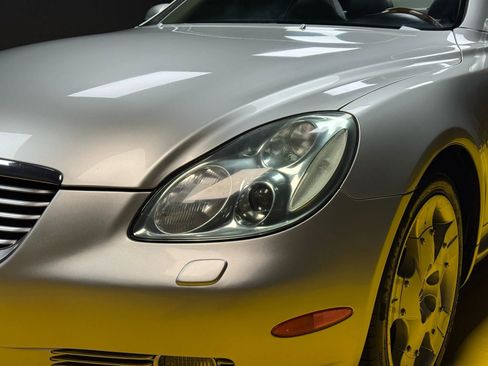 Used 2005 Lexus SC 430 Convertible image 7