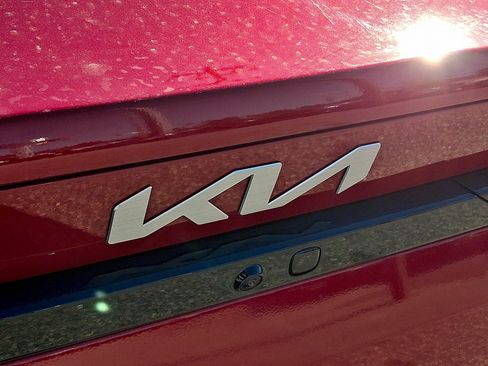 Used 2025 Kia K4 LXS image 29