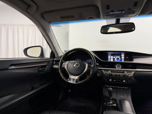 Used 2013 Lexus ES 350 w/ Luxury Pkg FWD image 53