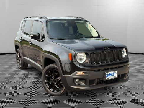 Used 2017 Jeep Renegade Altitude AWD/4WD image 5
