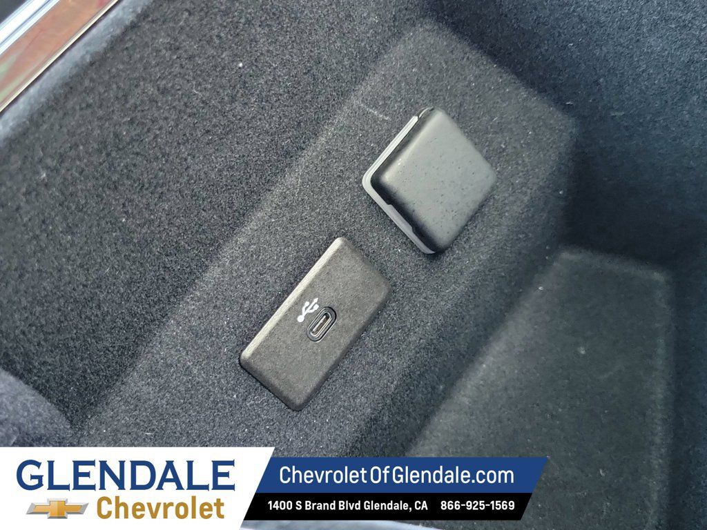Used 2024 Cadillac Lyriq Luxury RWD image 21