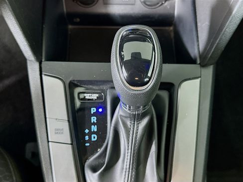 Used 2019 Hyundai Elantra SE w/ Cargo Package FWD image 24