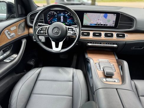 Used 2023 Mercedes-Benz GLS 450 4MATIC image 23