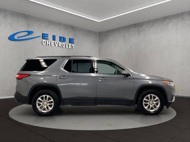 Used 2020 Chevrolet Traverse LT w/ Driver Confidence II Package AWD/4WD image 15