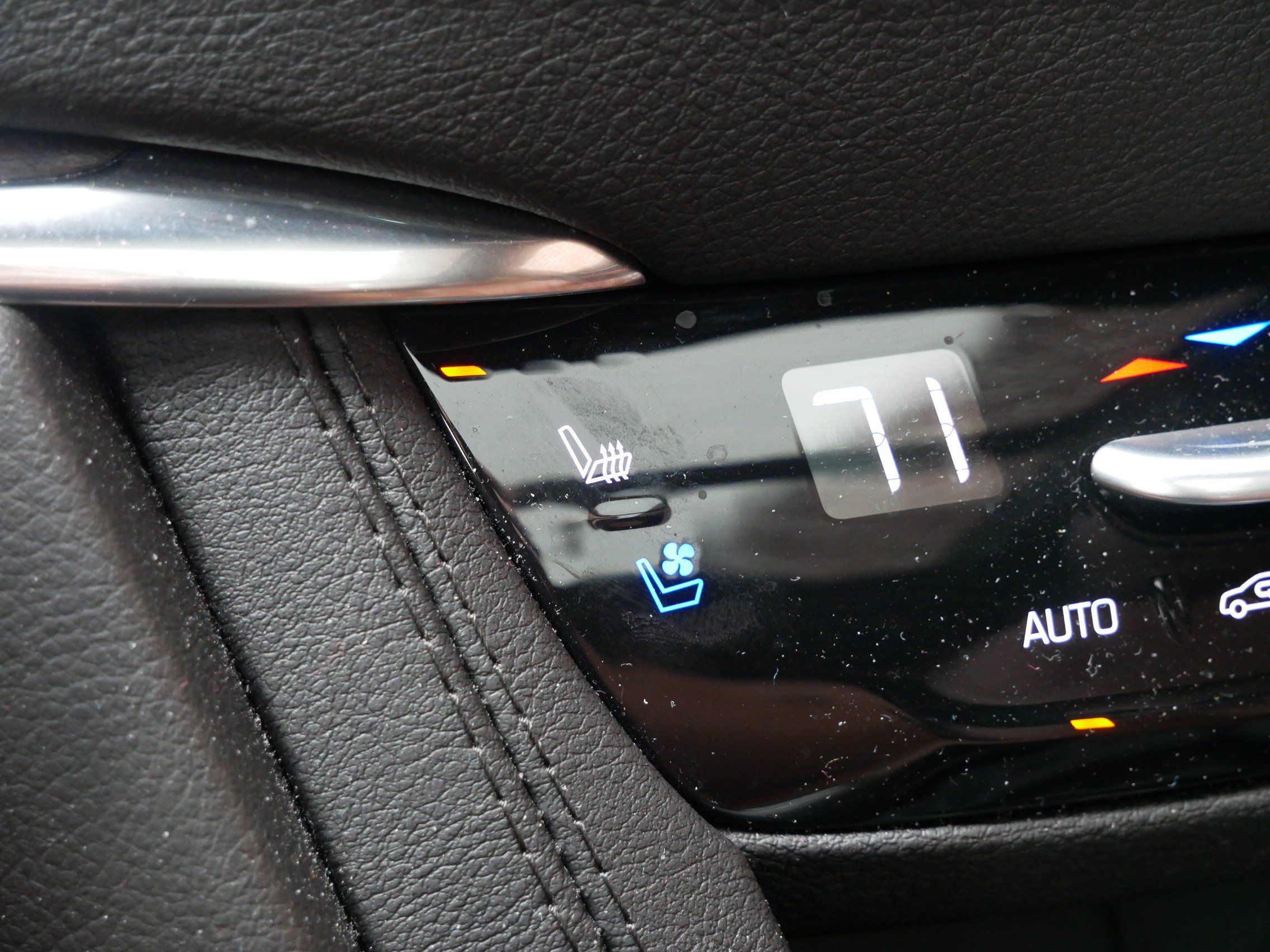 Used 2023 Cadillac XT5 Sportv w/ Technology Package AWD/4WD image 20
