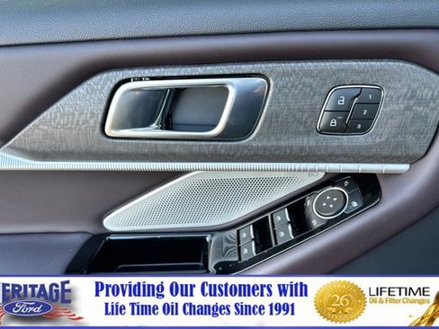 New 2025 Ford Explorer Platinum image 11