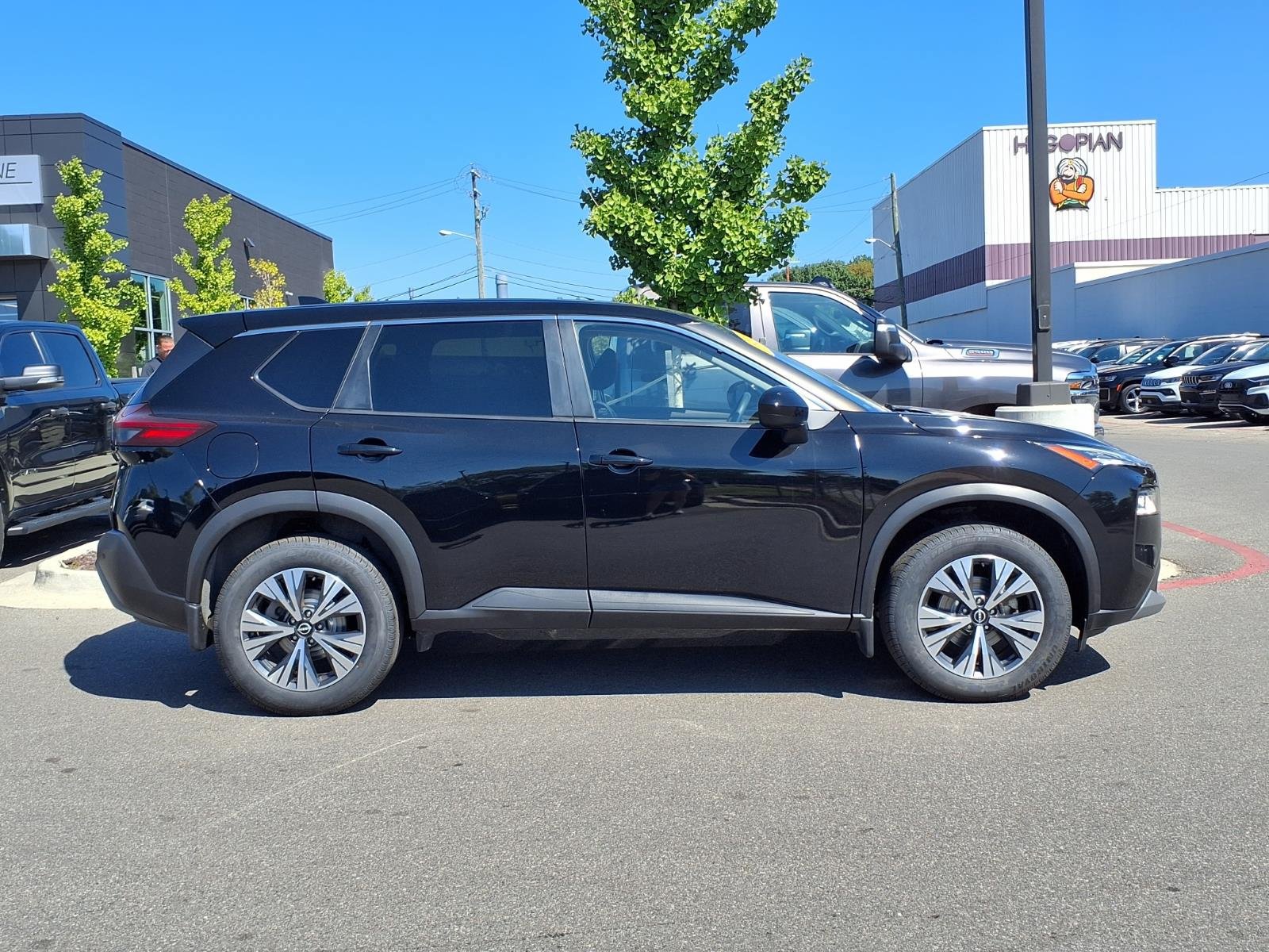 Used 2023 Nissan Rogue SV AWD/4WD image 21