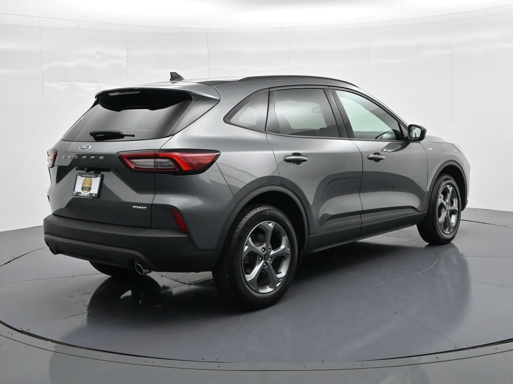 Certified 2025 Ford Escape ST-Line AWD/4WD image 6