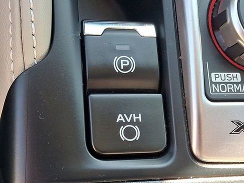 Used 2022 Subaru Forester Limited w/ Popular Package #3 AWD/4WD image 26