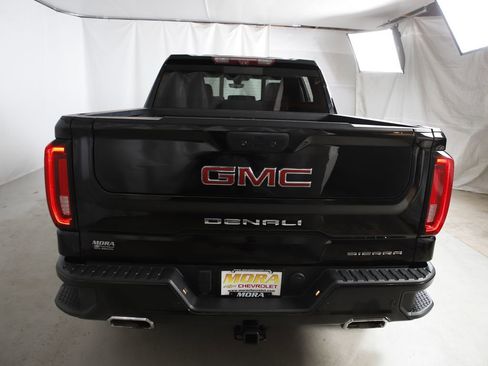 Used 2020 GMC Sierra 1500 Denali w/ Technology Package AWD/4WD image 4